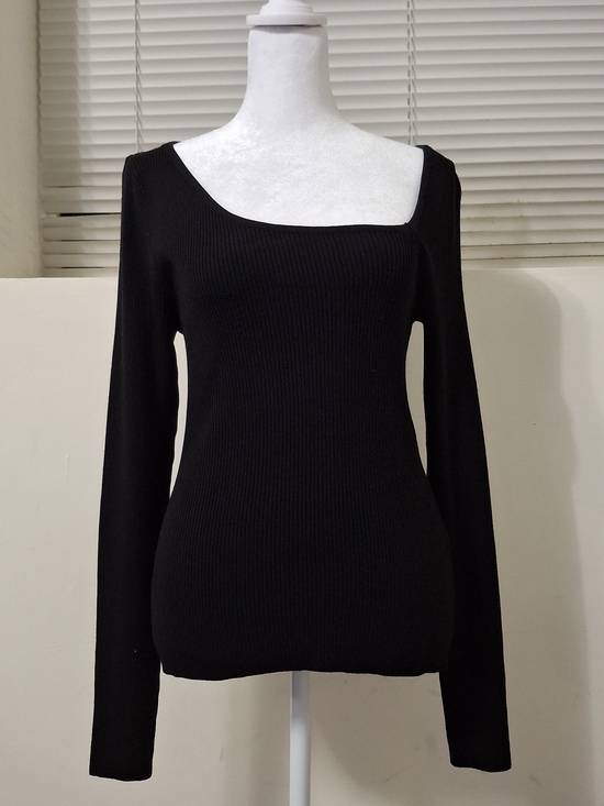 JJXX Sweaters - Women’s Black Off-the-Shoulder Ribbed Sweater